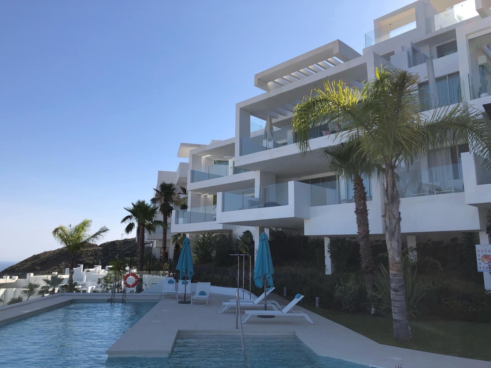 2 chambre Appartement à vendre à Ojen avec piscine garage - 770 000 € (Ref: 9677367)
