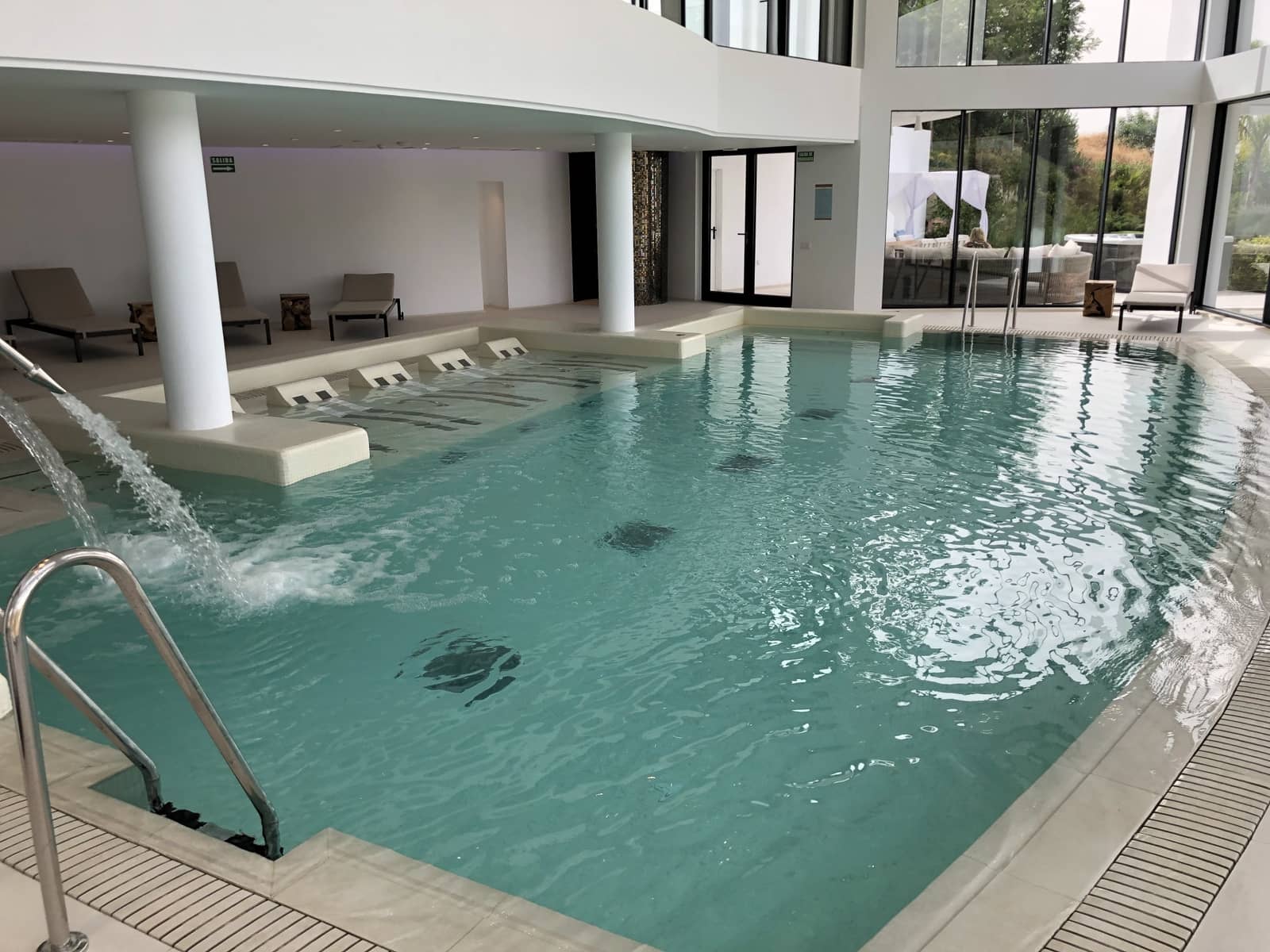 2 chambre Appartement à vendre à Ojen avec piscine garage - 770 000 € (Ref: 9677367)
