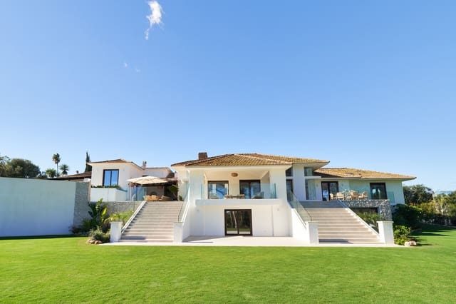 6 sypialnia Willa na sprzedaż w San Pedro de Alcantara, Marbella z basenem garażem - 3 995 000 € (Ref: 9677373)