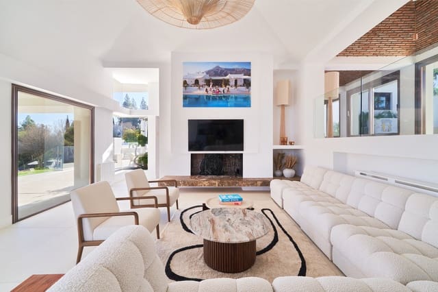 6 sypialnia Willa na sprzedaż w San Pedro de Alcantara, Marbella z basenem garażem - 3 995 000 € (Ref: 9677373)