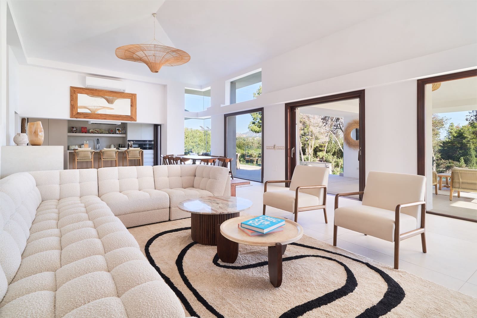 6 bedroom Villa for sale in San Pedro de Alcantara with pool garage - € 3,995,000 (Ref: 9677373)