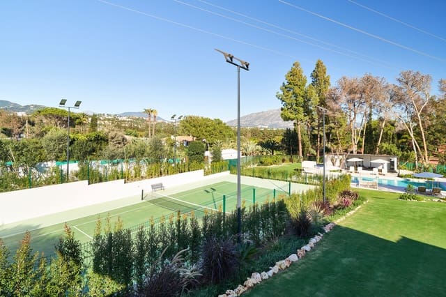 6 sypialnia Willa na sprzedaż w San Pedro de Alcantara, Marbella z basenem garażem - 3 995 000 € (Ref: 9677373)