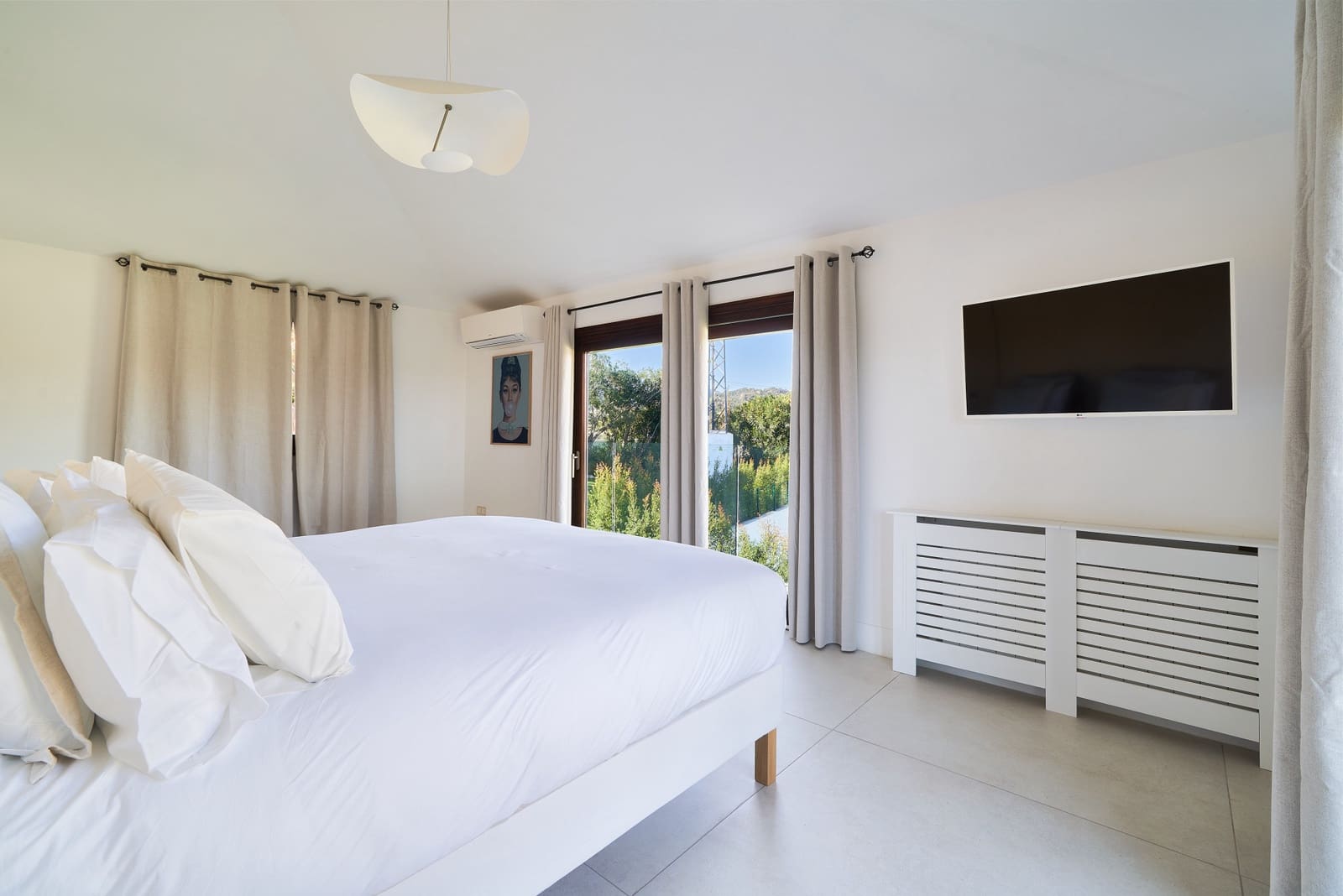 6 bedroom Villa for sale in San Pedro de Alcantara with pool garage - € 3,995,000 (Ref: 9677373)