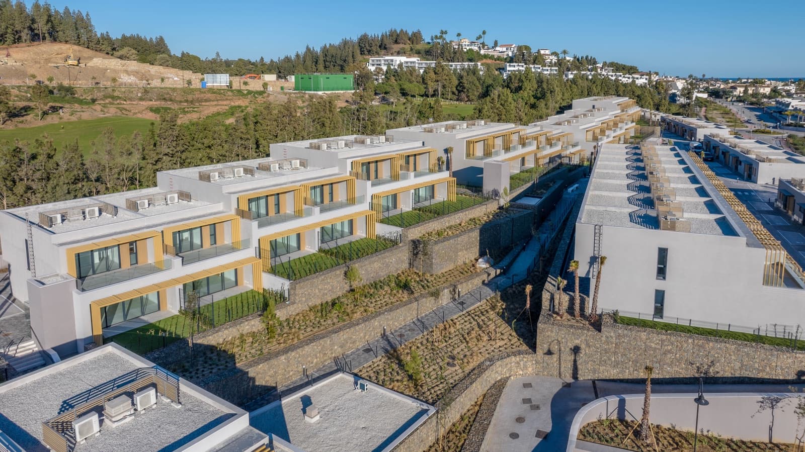 3 sovrum Semi-fristående Villa till salu i Marbella med pool garage - 891 000 € (Ref: 9677383)