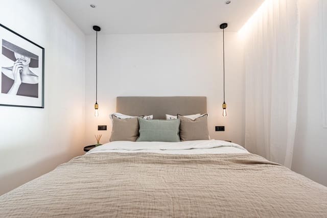 Apartamento de 3 habitaciones en La Quinta, Benahavís en venta con piscina garaje - 649.000 € (Ref: 9677386)