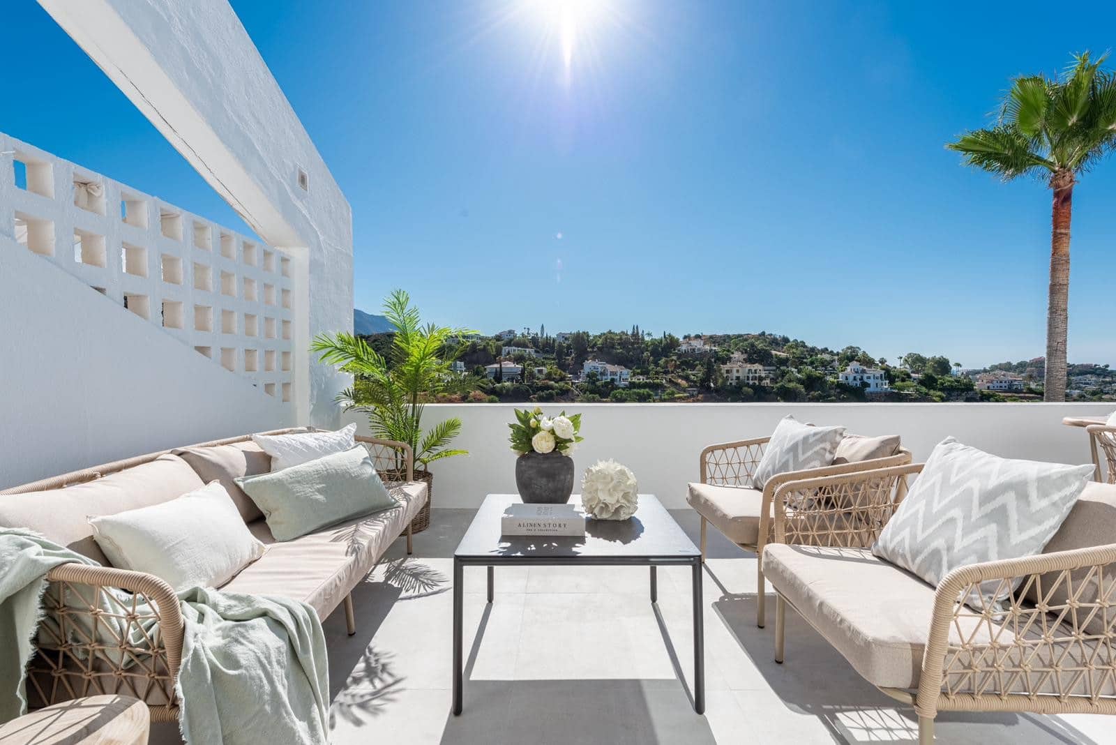 3 sovrum Lägenhet till salu i La Quinta med pool garage - 620 000 € (Ref: 9677386)