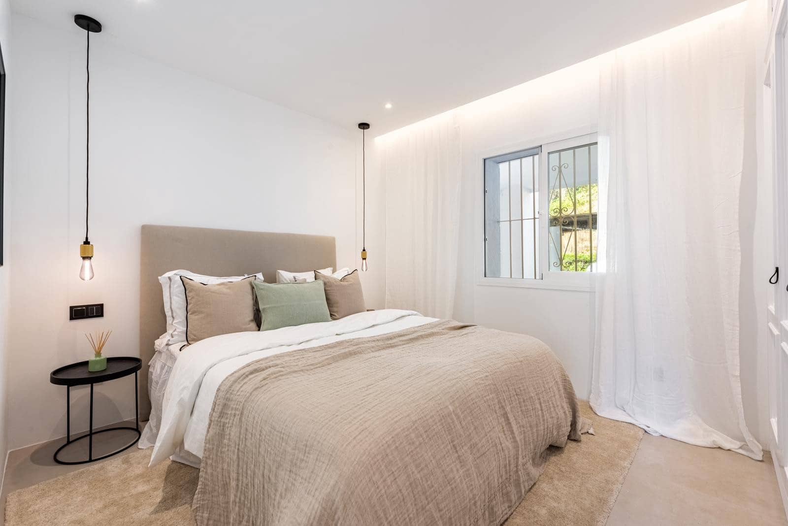 3 sovrum Lägenhet till salu i La Quinta med pool garage - 620 000 € (Ref: 9677386)