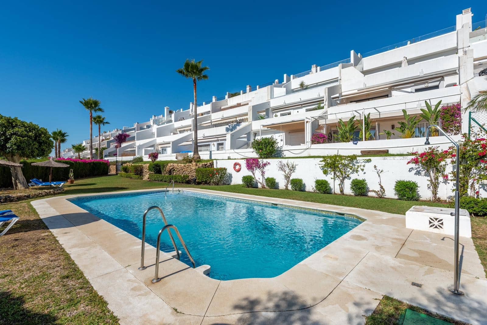 3 sovrum Lägenhet till salu i La Quinta med pool garage - 620 000 € (Ref: 9677386)