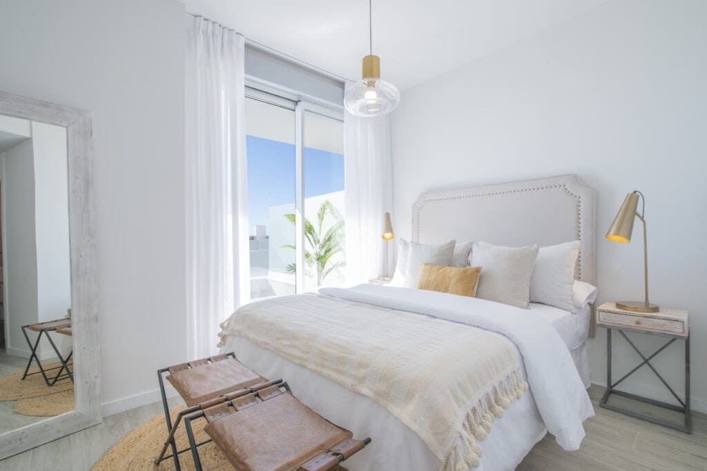 2 makuuhuone Huoneisto myytävänä paikassa New Golden Mile mukana uima-altaan 
autotalli - 450 000 € (Ref: 9677397)