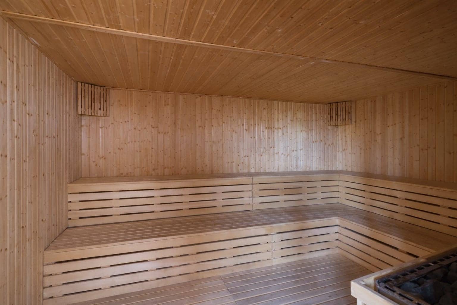 2 soverom Leilighet til leie i Benahavis med svømmebasseng garasje - € 3 600 (Ref: 9682447)