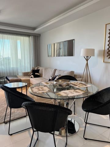2 slaapkamer Appartement te huur in Benahavís met zwembad garage - € 3.500 (Ref: 9682447)