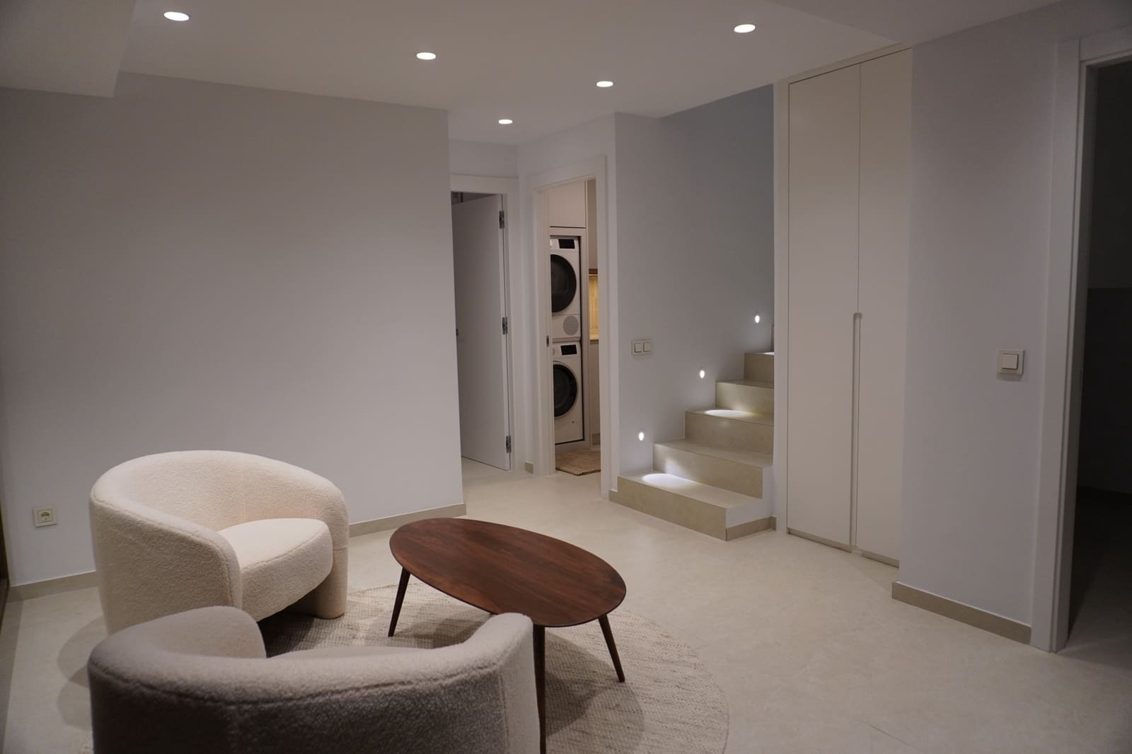 4 bedroom Semi-detached Villa for rent in Marbella with pool garage - € 15,000 (Ref: 9726579)