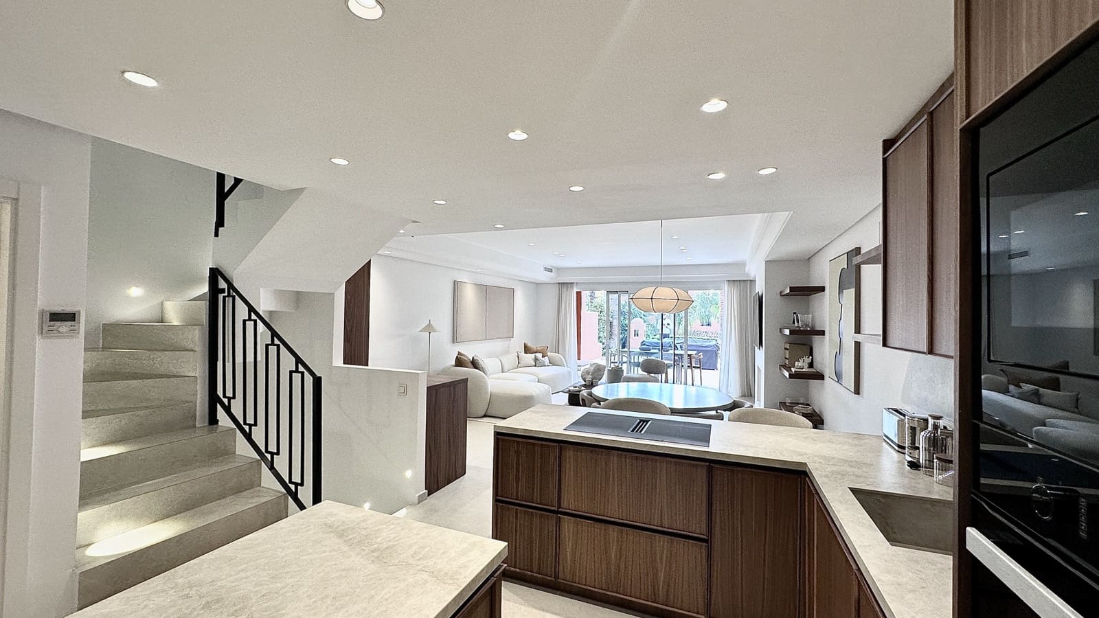 4 sovrum Semi-fristående Villa att hyra i Marbella med pool garage - 15 000 € (Ref: 9726579)