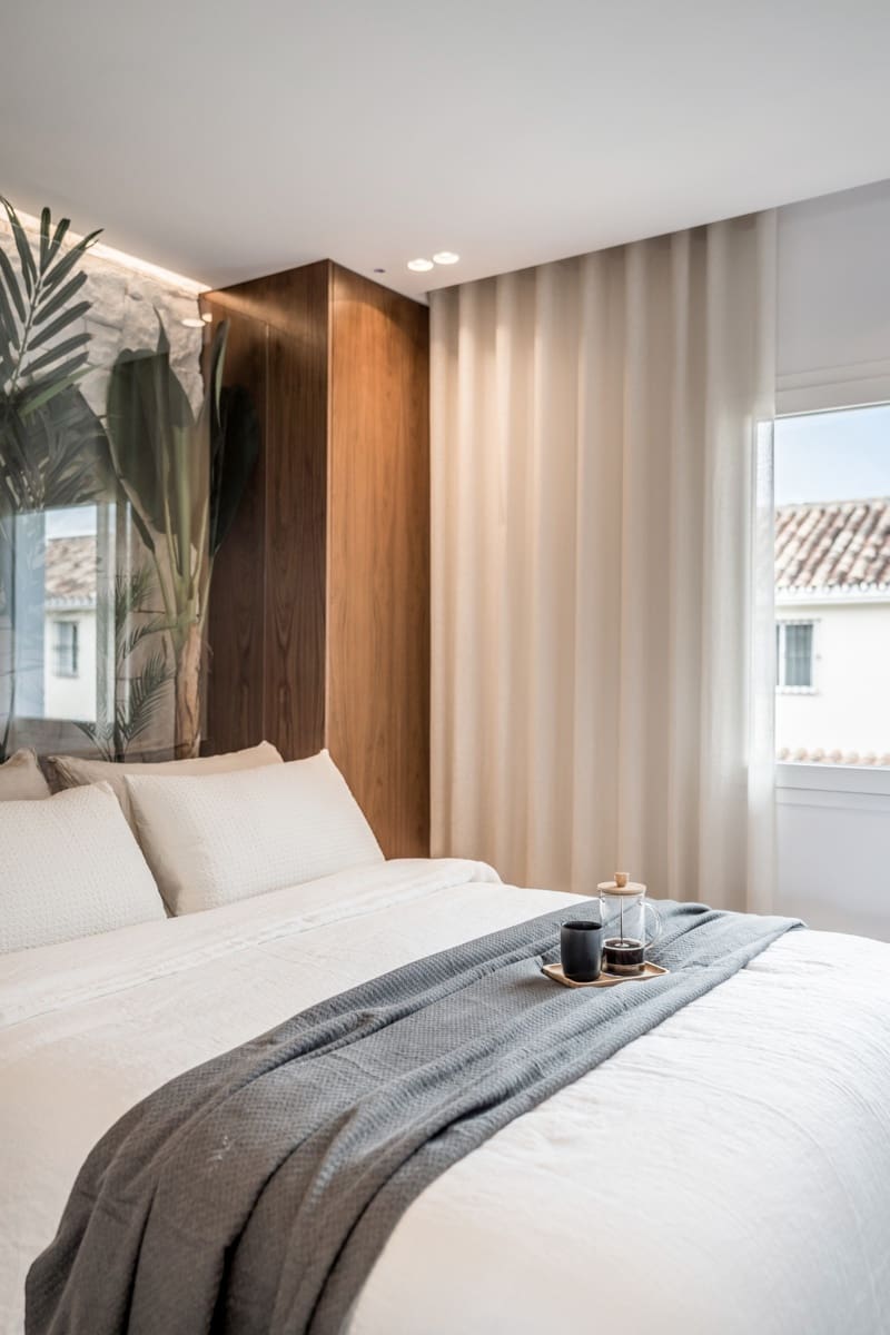 4 soverom Hus til salgs i Nueva Andalucia med svømmebasseng garasje - € 1 795 000 (Ref: 9825017)