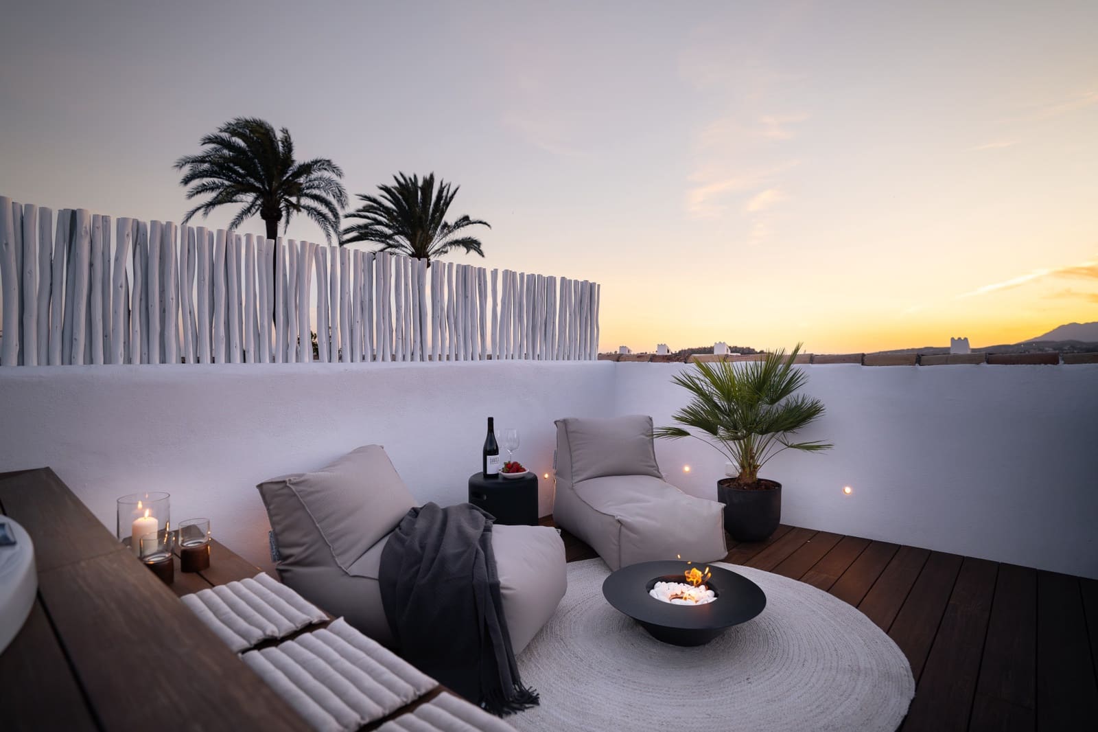 4 soverom Hus til salgs i Nueva Andalucia med svømmebasseng garasje - € 1 795 000 (Ref: 9825017)