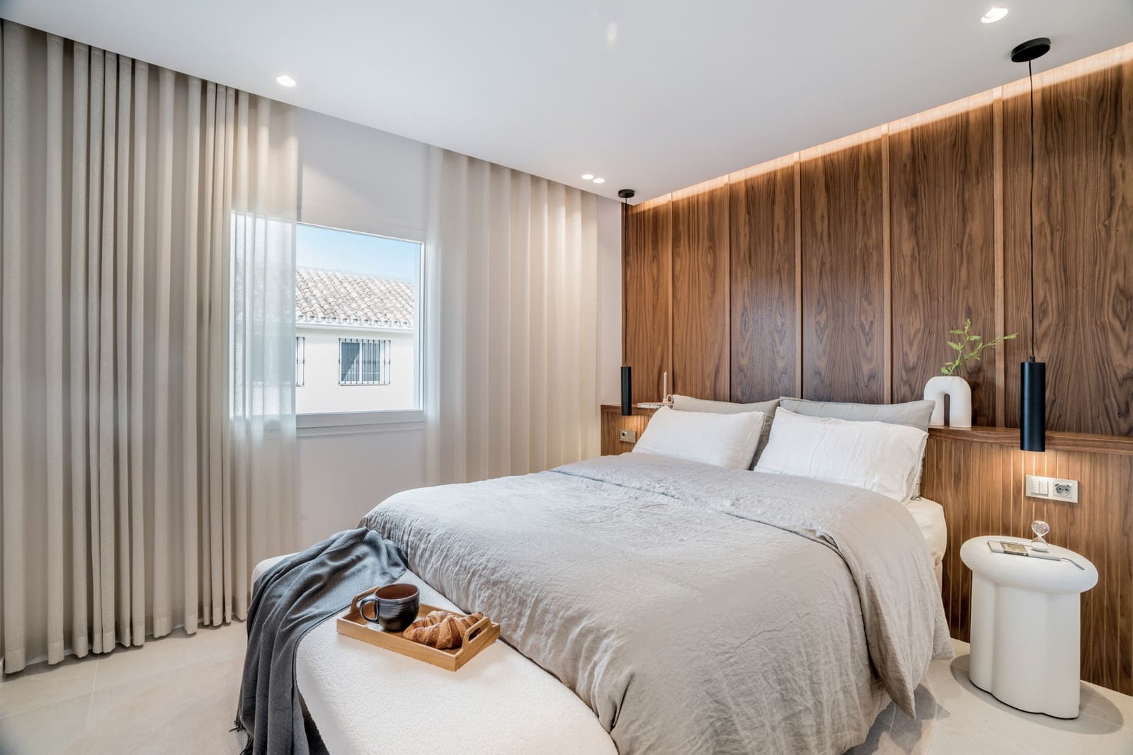 4 soverom Hus til salgs i Nueva Andalucia med svømmebasseng garasje - € 1 795 000 (Ref: 9825017)