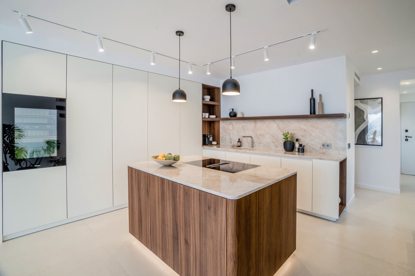 4 soverom Hus til salgs i Nueva Andalucia med svømmebasseng garasje - € 1 795 000 (Ref: 9825017)