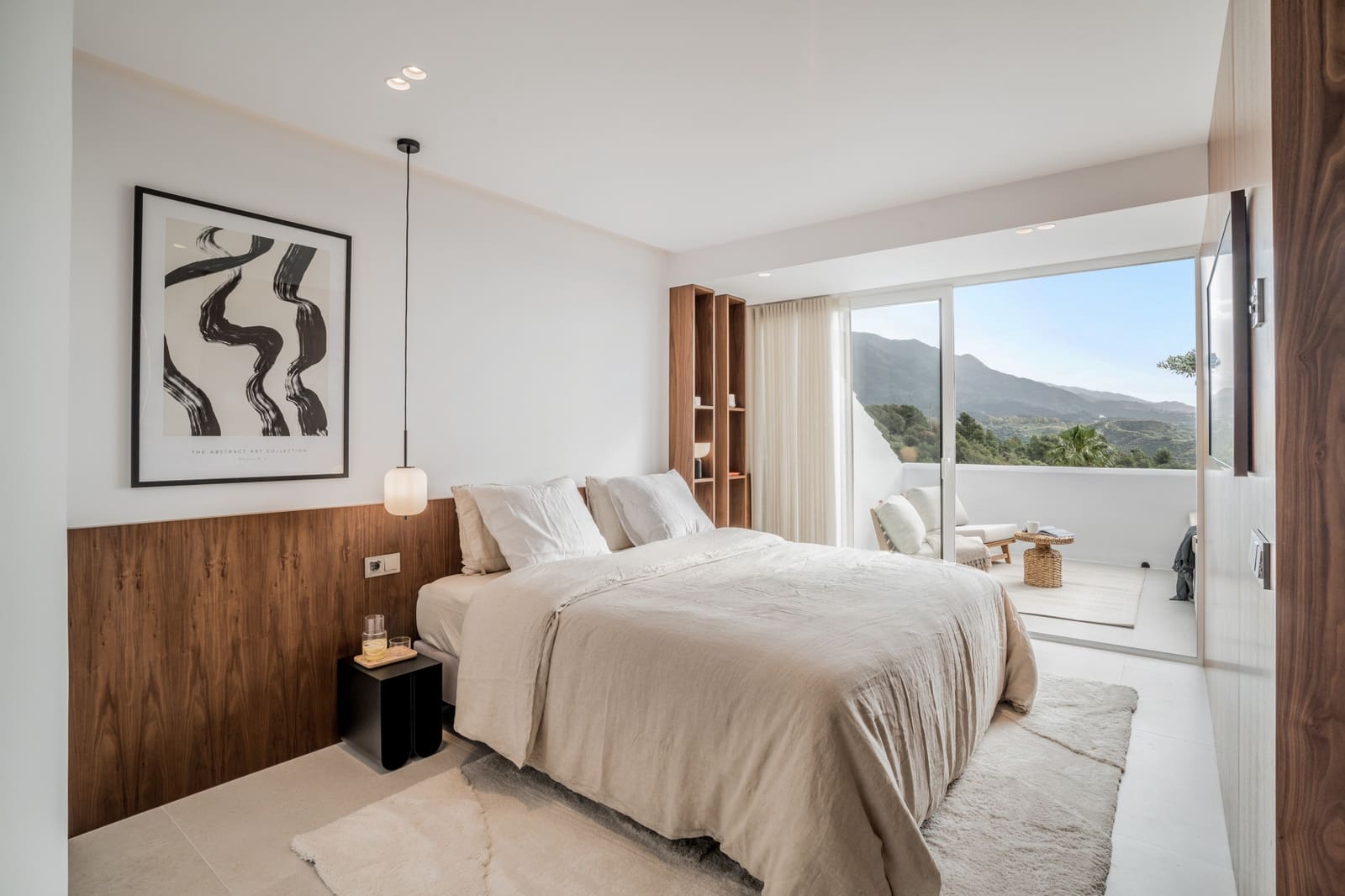 4 soverom Hus til salgs i Nueva Andalucia med svømmebasseng garasje - € 1 795 000 (Ref: 9825017)