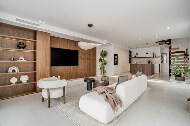 4 soverom Hus til salgs i Los Naranjos, Marbella med svømmebasseng garasje - € 1 795 000 (Ref: 9825017)
