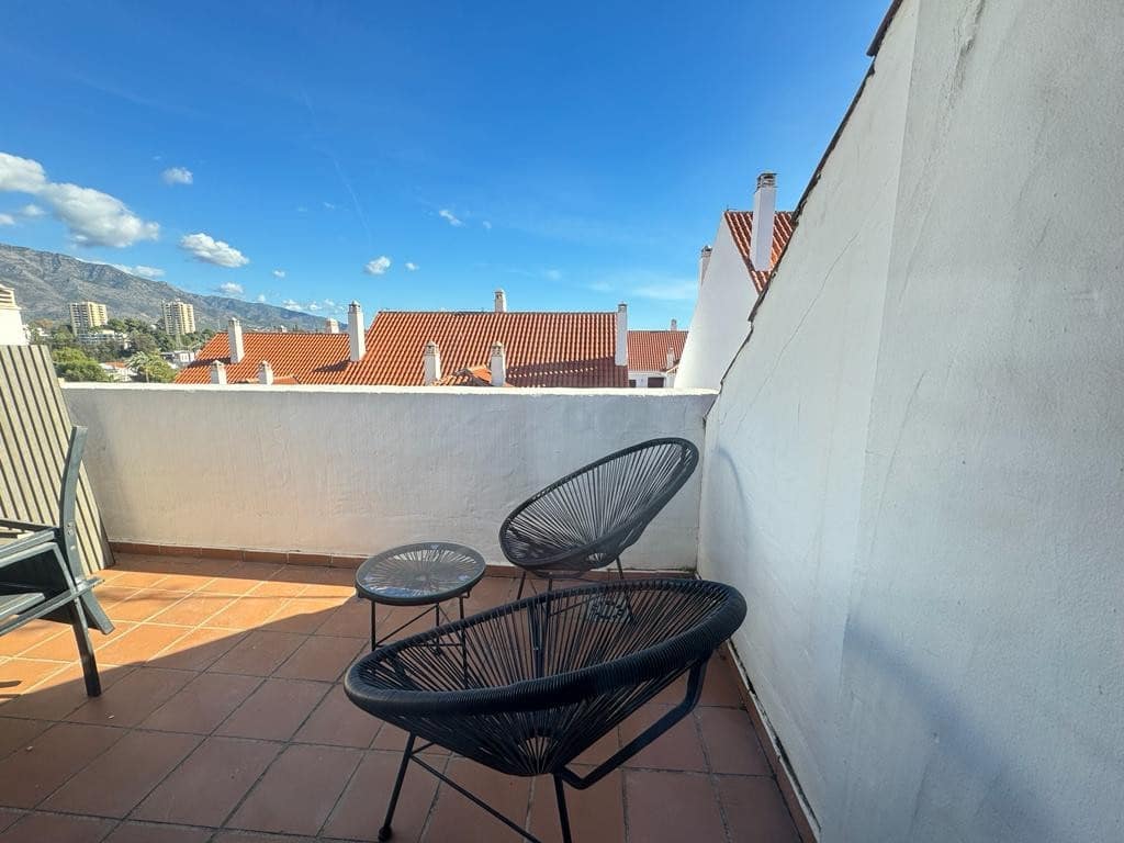 2 quarto Penthouse para venda em Marbella com piscina garagem - 545 000 € (Ref: 9825027)