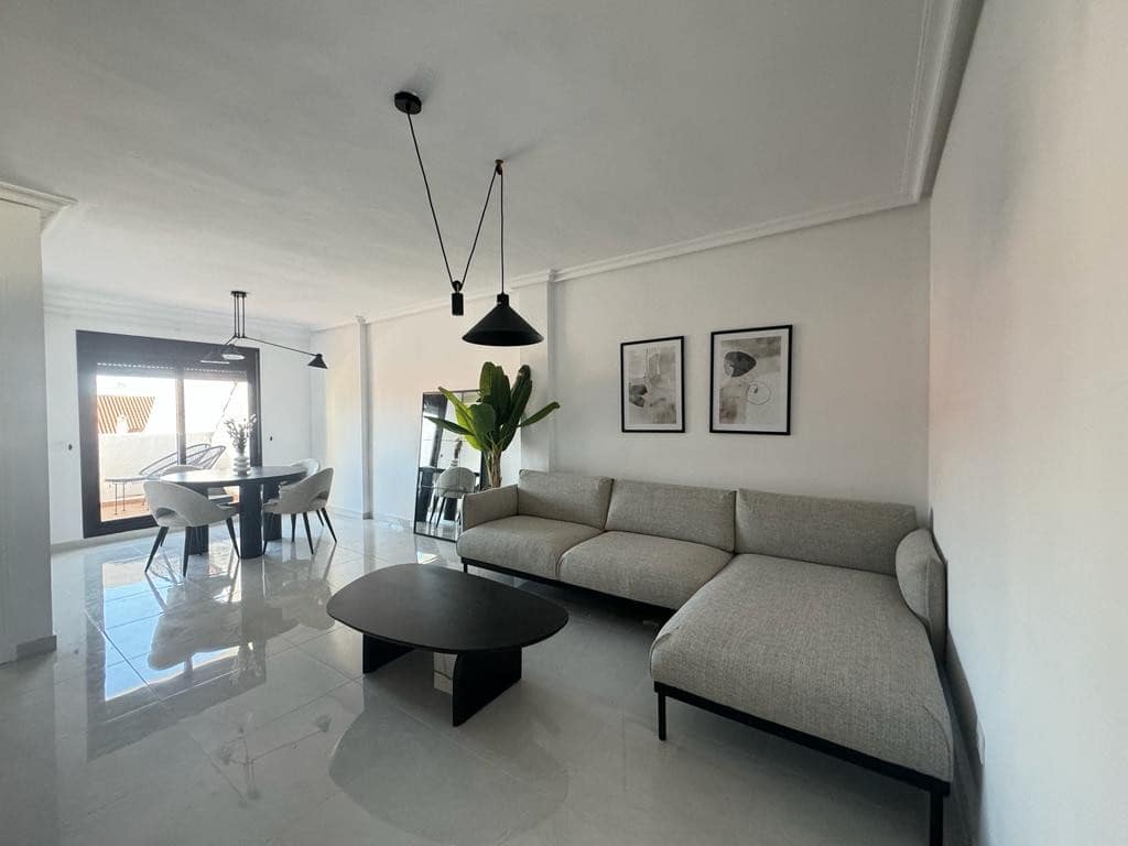 2 quarto Penthouse para venda em Marbella com piscina garagem - 545 000 € (Ref: 9825027)