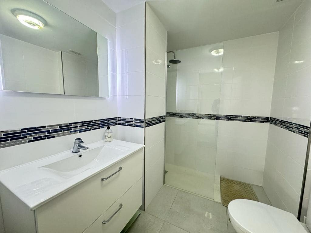 2 quarto Penthouse para venda em Marbella com piscina garagem - 545 000 € (Ref: 9825027)