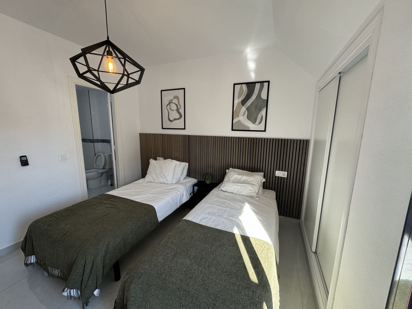2 quarto Penthouse para venda em Marbella com piscina garagem - 545 000 € (Ref: 9825027)