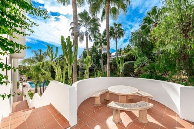 2 quarto Penthouse para venda em Nueva Andalucía Centro, Marbella com piscina garagem - 545 000 € (Ref: 9825027)