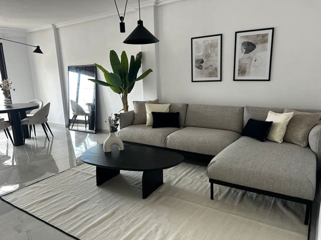 2 slaapkamer Penthouse te koop in Nueva Andalucía Centro, Marbella met zwembad garage - € 585.000 (Ref: 9825027)