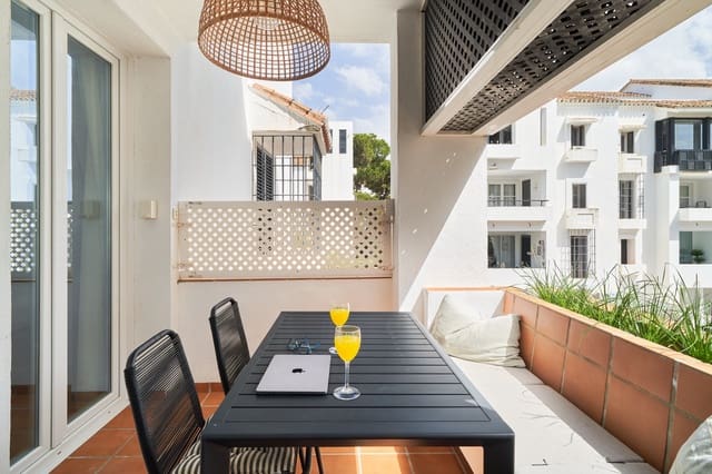 2 chambre Appartement à vendre à Romana Playa, Marbella avec garage - 499 000 € (Ref: 9825028)