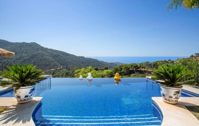 5 soverom Villa til salgs i Montemayor - Marbella Club, Benahavís med svømmebasseng garasje - € 2 300 000 (Ref: 9829014)
