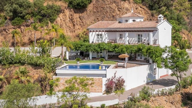 5 sypialnia Willa na sprzedaż w Montemayor - Marbella Club, Benahavís z basenem garażem - 2 300 000 € (Ref: 9829014)