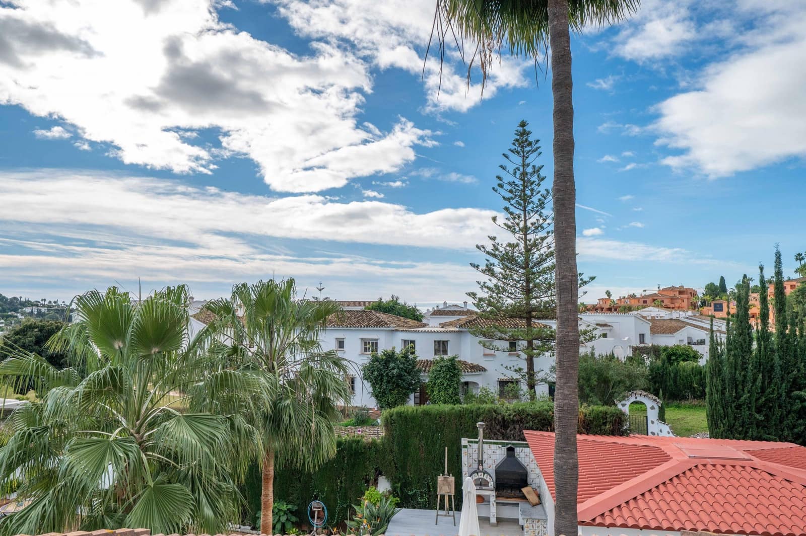 Chalet de 8 habitaciones en Benahavís en alquiler con piscina garaje - 13.000 € (Ref: 9829017)