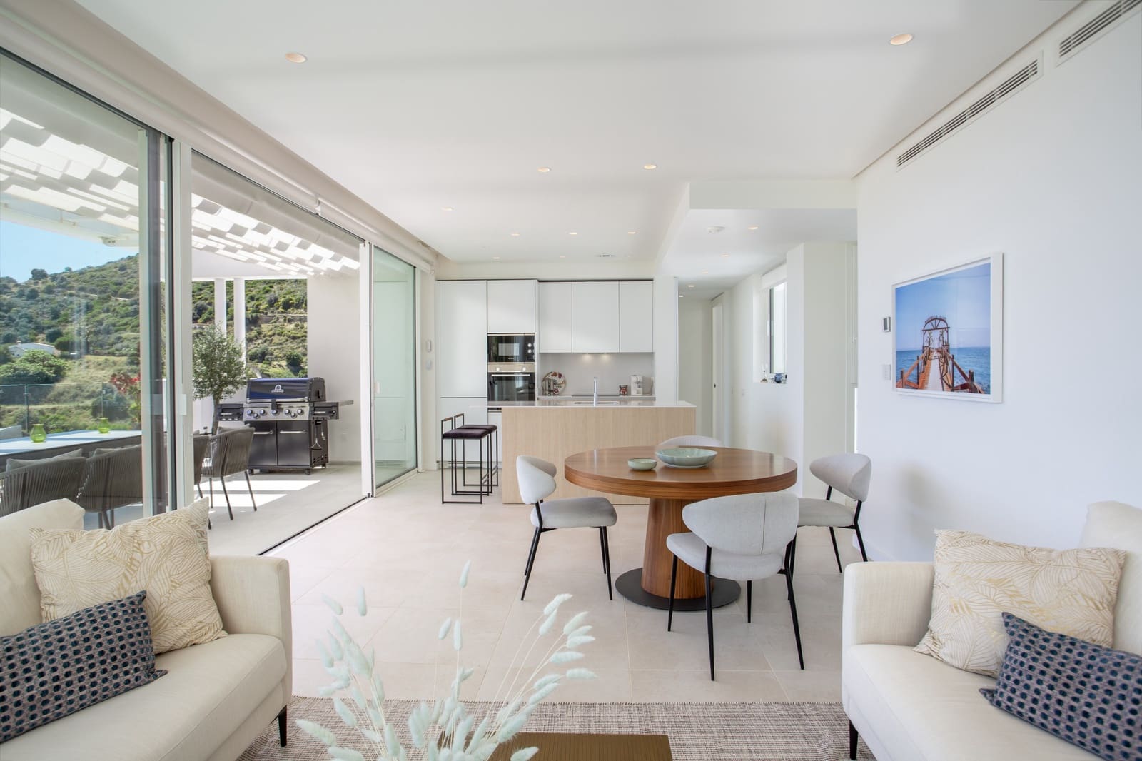 3 bedroom Penthouse for sale in Ojen with pool garage - € 1,150,000 (Ref: 9831271)