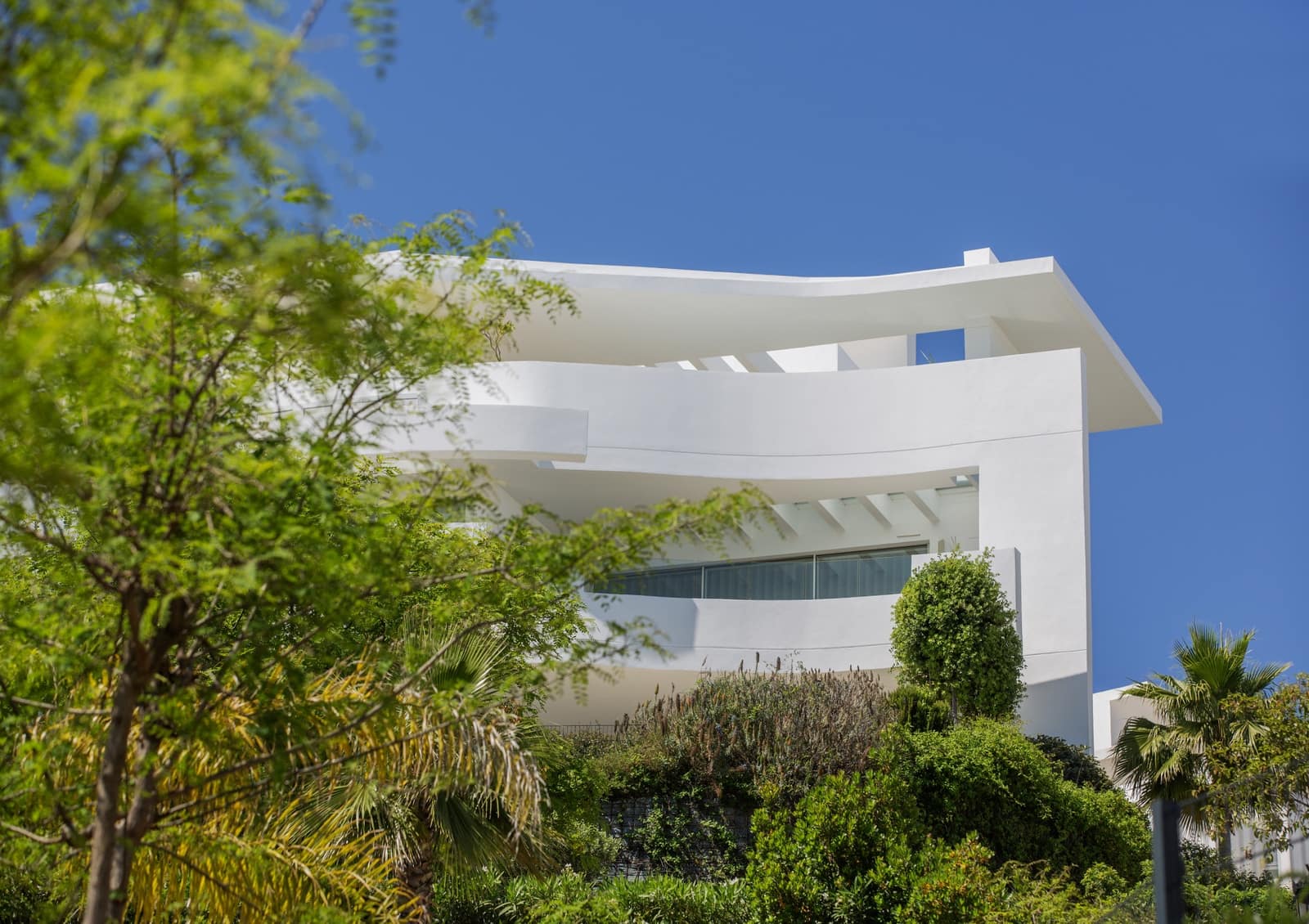 3 bedroom Penthouse for sale in Ojen with pool garage - € 1,150,000 (Ref: 9831271)