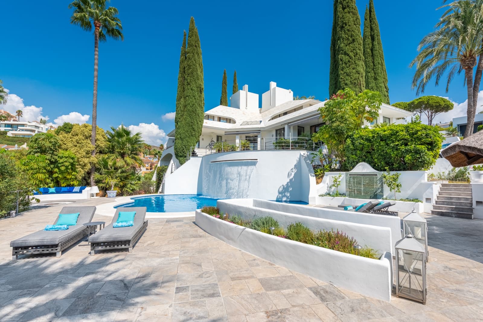 4 quarto Moradia para venda em Nueva Andalucia com piscina garagem - 3 950 000 € (Ref: 9831276)