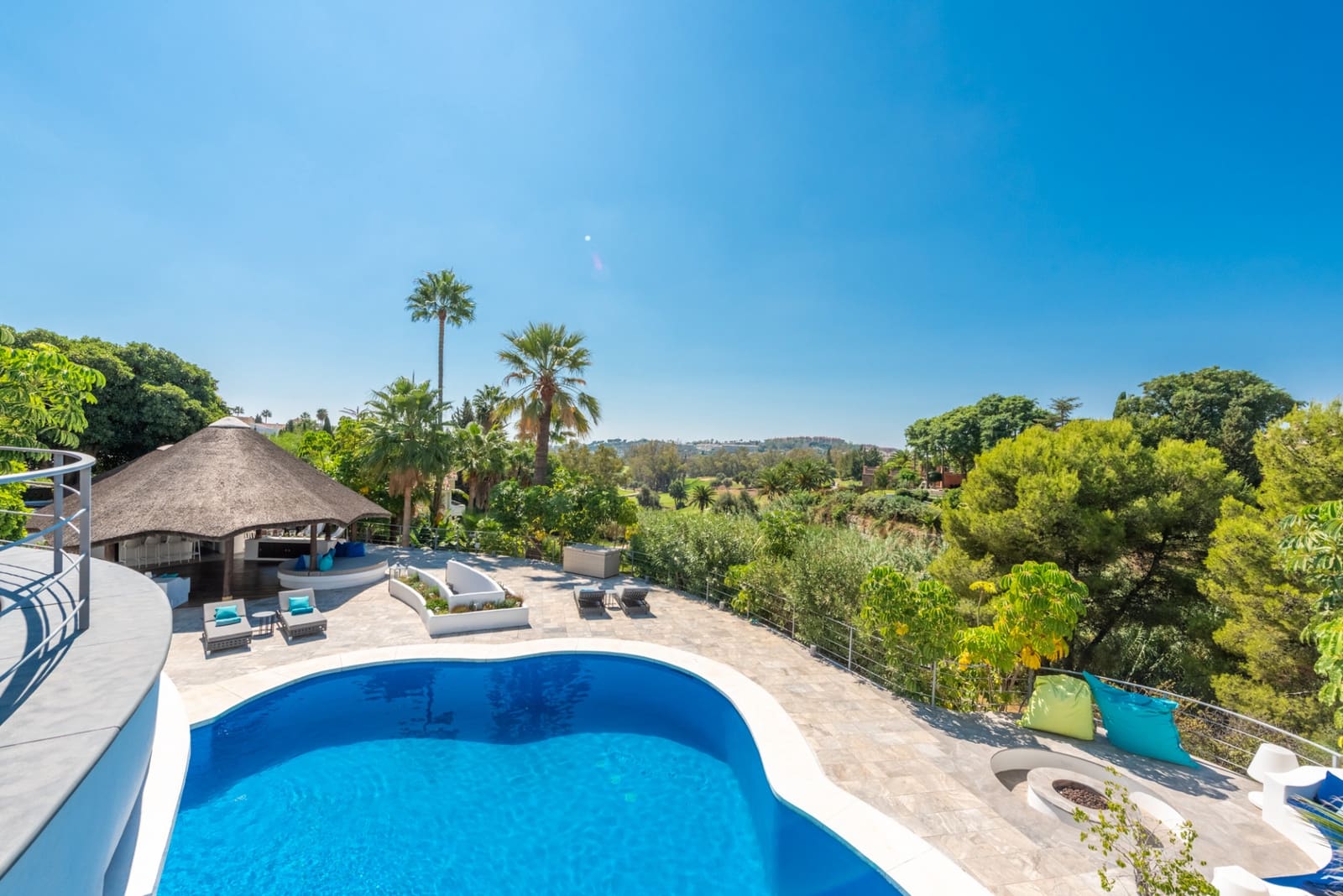 4 quarto Moradia para venda em Nueva Andalucia com piscina garagem - 3 950 000 € (Ref: 9831276)