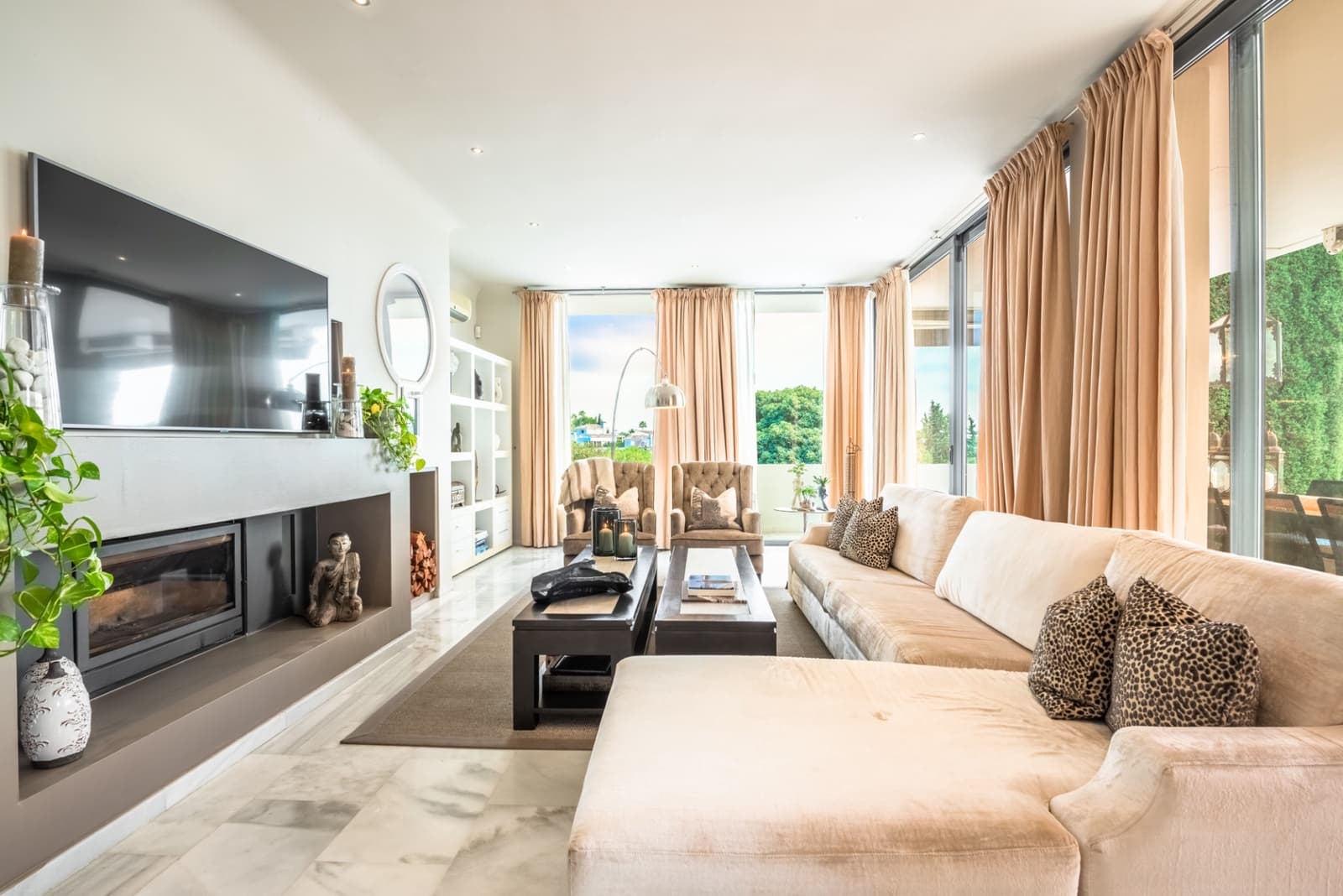 4 quarto Moradia para venda em Nueva Andalucia com piscina garagem - 3 950 000 € (Ref: 9831276)