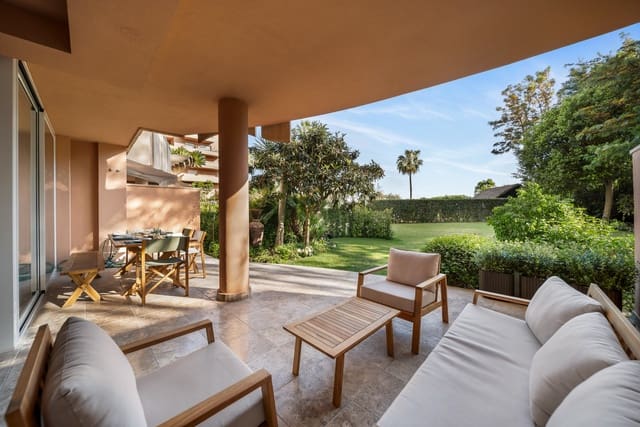 3 quarto Apartamento para venda em Los Naranjos, Marbella com piscina garagem - 1 190 000 € (Ref: 9831277)