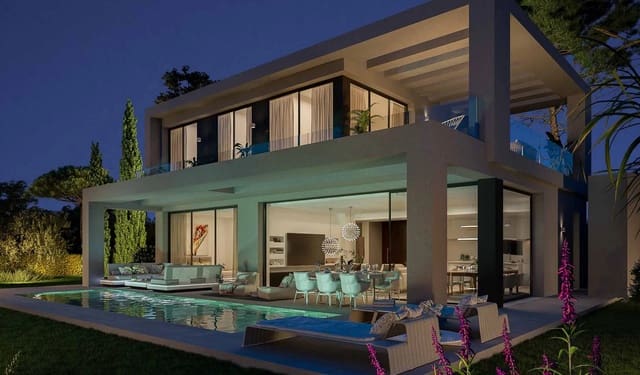 Chalet de 4 habitaciones en La Dama de Noche - La Alzambra, Marbella en venta con piscina garaje - 1.999.000 € (Ref: 9831279)