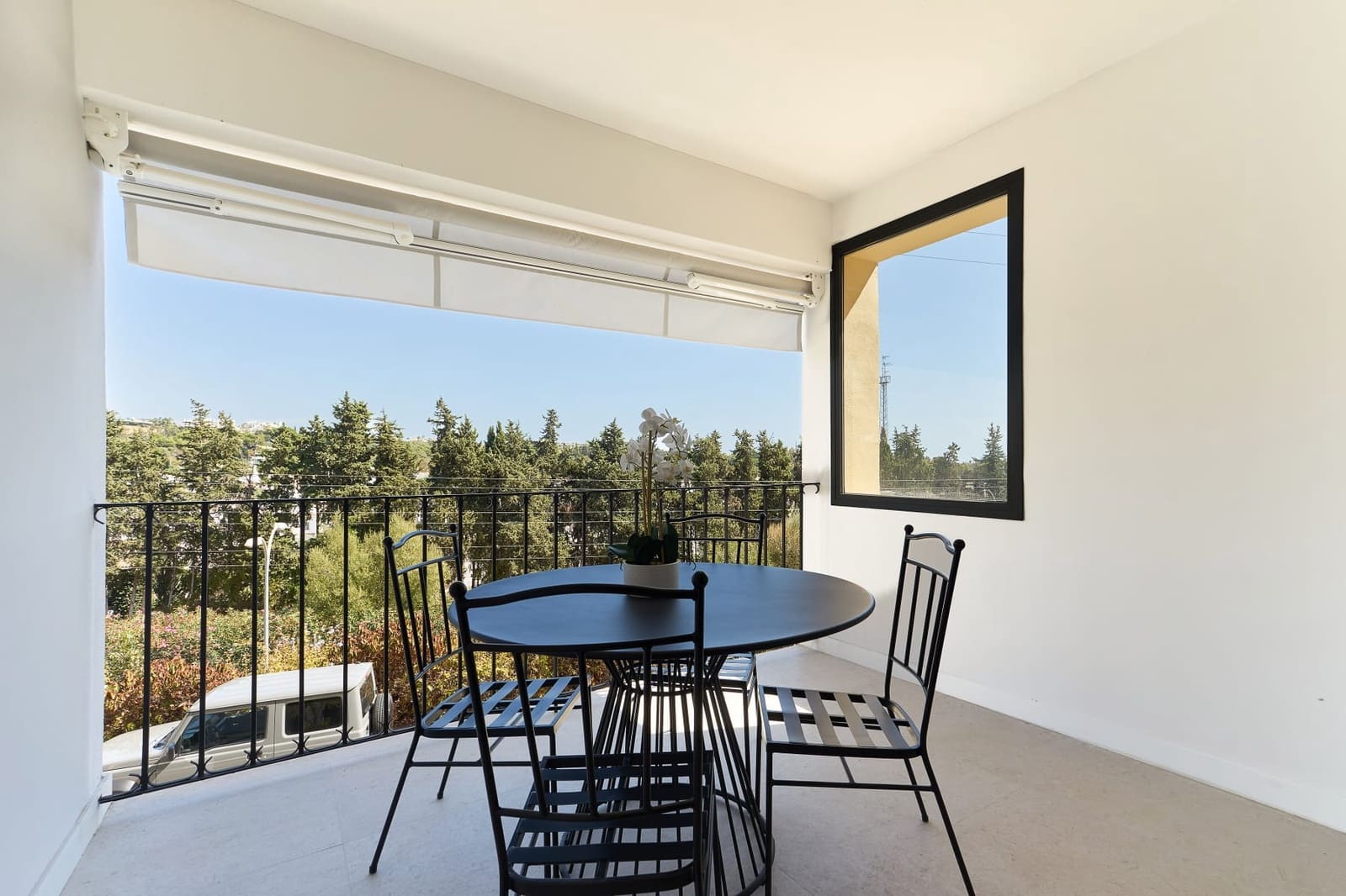 4 bedroom Townhouse for sale in Nueva Andalucia with pool garage - € 1,650,000 (Ref: 9839147)