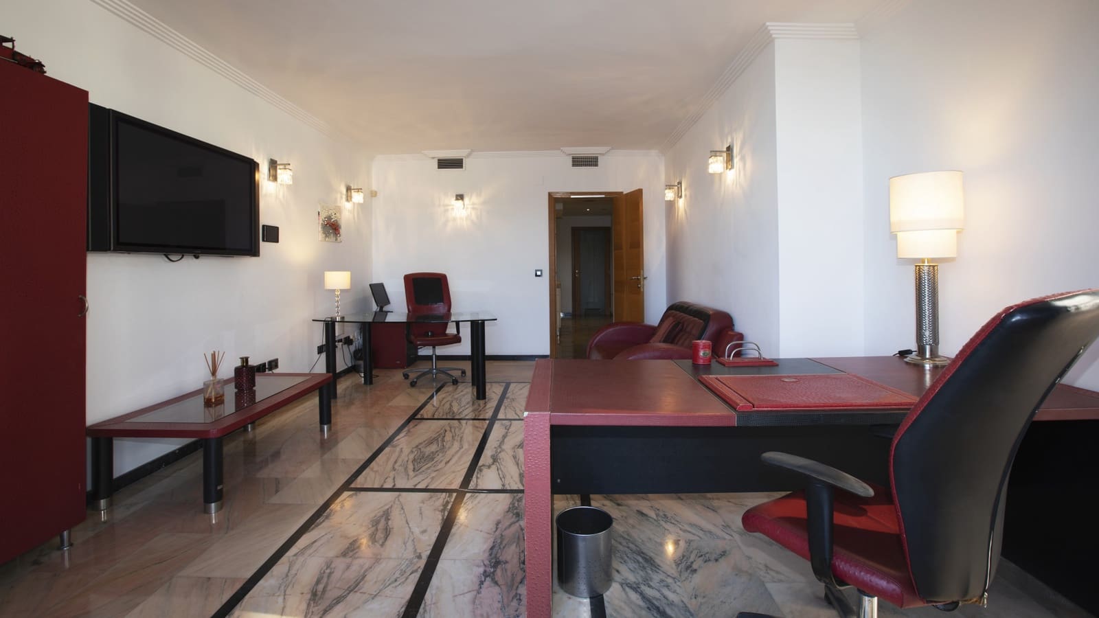 8 bedroom Villa for sale in Marbella with pool garage - € 4,750,000 (Ref: 9839149)
