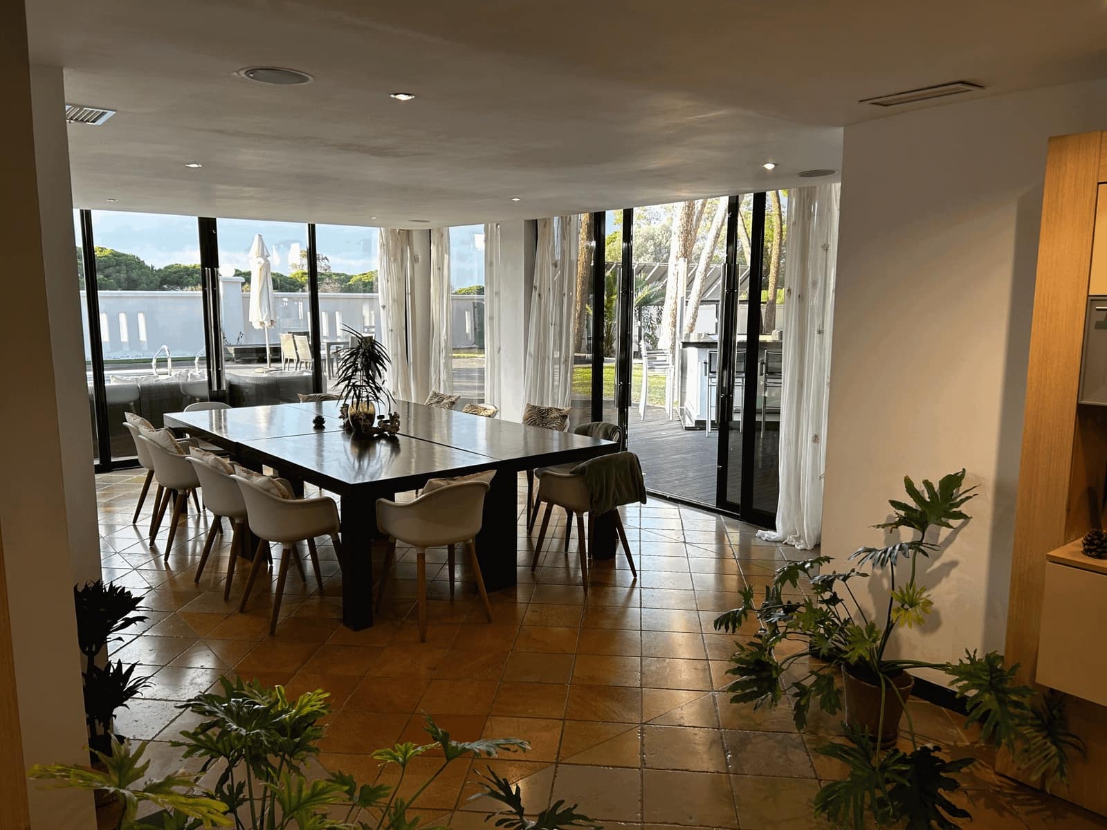 8 bedroom Villa for sale in Marbella with pool garage - € 4,750,000 (Ref: 9839149)