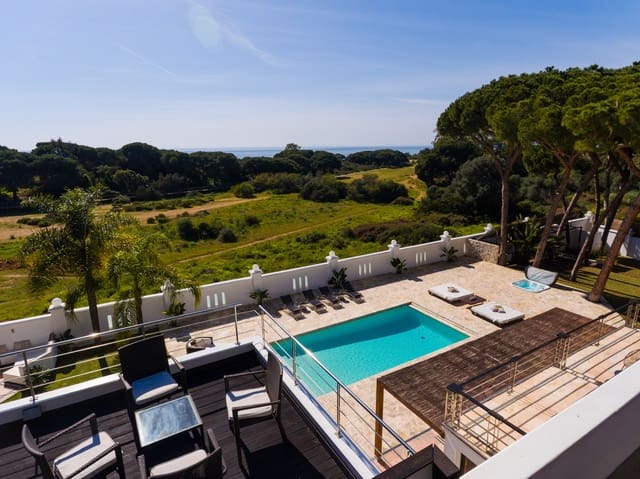 8 sovrum Villa till salu i Cabopino - Artola, Marbella med pool garage - 4 750 000 € (Ref: 9839149)
