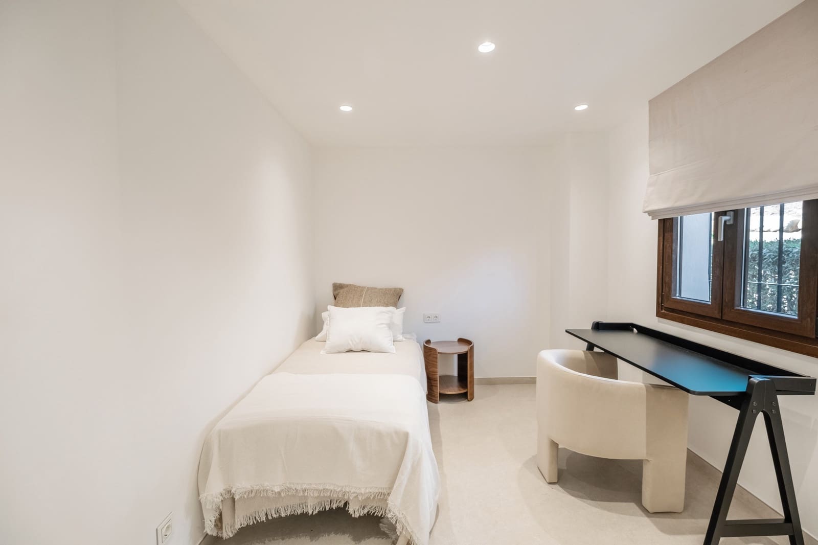 4 bedroom Townhouse for sale in El Paraiso with pool garage - € 1,325,000 (Ref: 9839150)