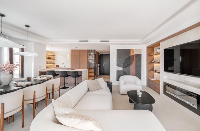 4 slaapkamer Huis te koop in El Paraiso, Estepona met zwembad garage - € 1.325.000 (Ref: 9839150)