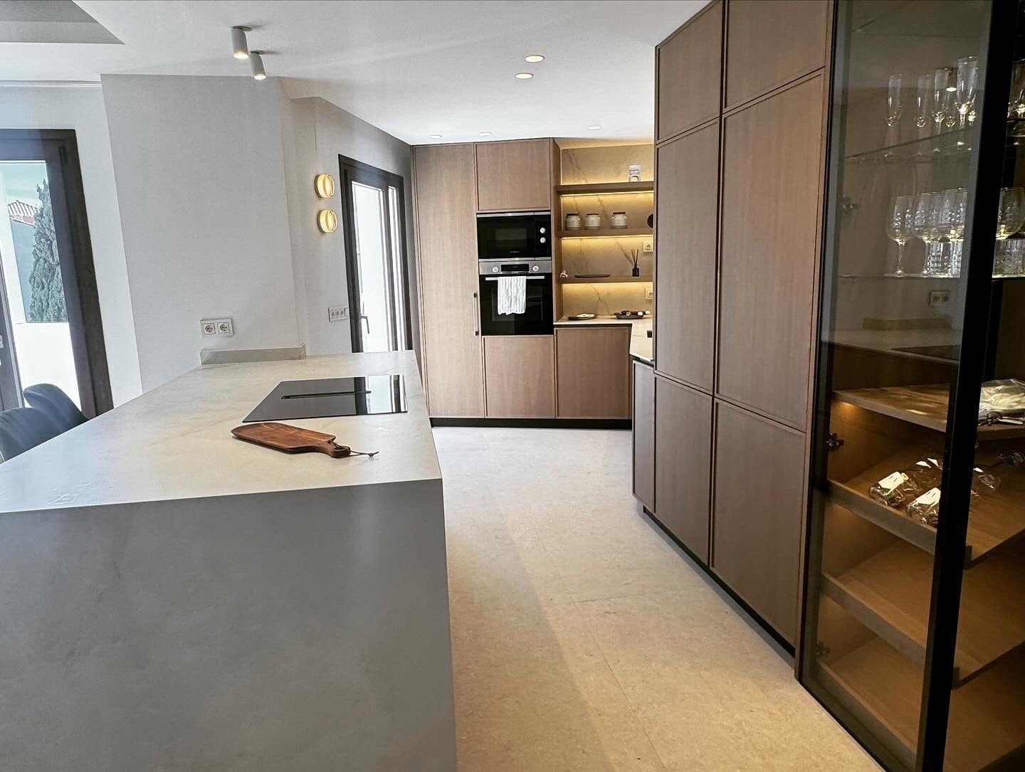 4 bedroom Townhouse for sale in El Paraiso with pool garage - € 1,295,000 (Ref: 9839151)