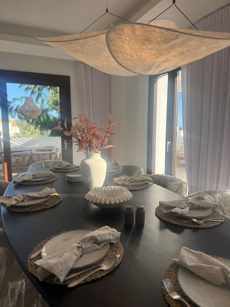 4 bedroom Townhouse for sale in El Paraiso with pool garage - € 1,295,000 (Ref: 9839151)