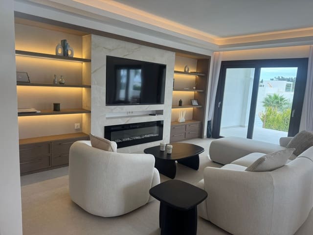 4 soveværelse Byhus til salg i El Paraiso, Estepona med swimmingpool garage - € 1.295.000 (Ref: 9839151)