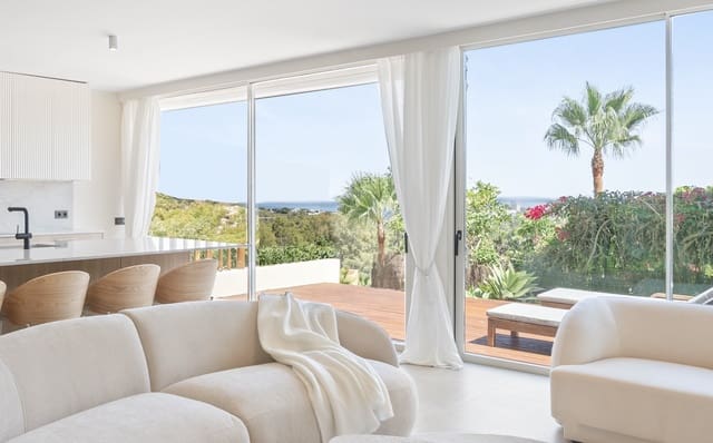 3 bedroom Apartment for sale in Aloha Golf, Marbella with pool garage - € 1,250,000 (Ref: 9839152)
